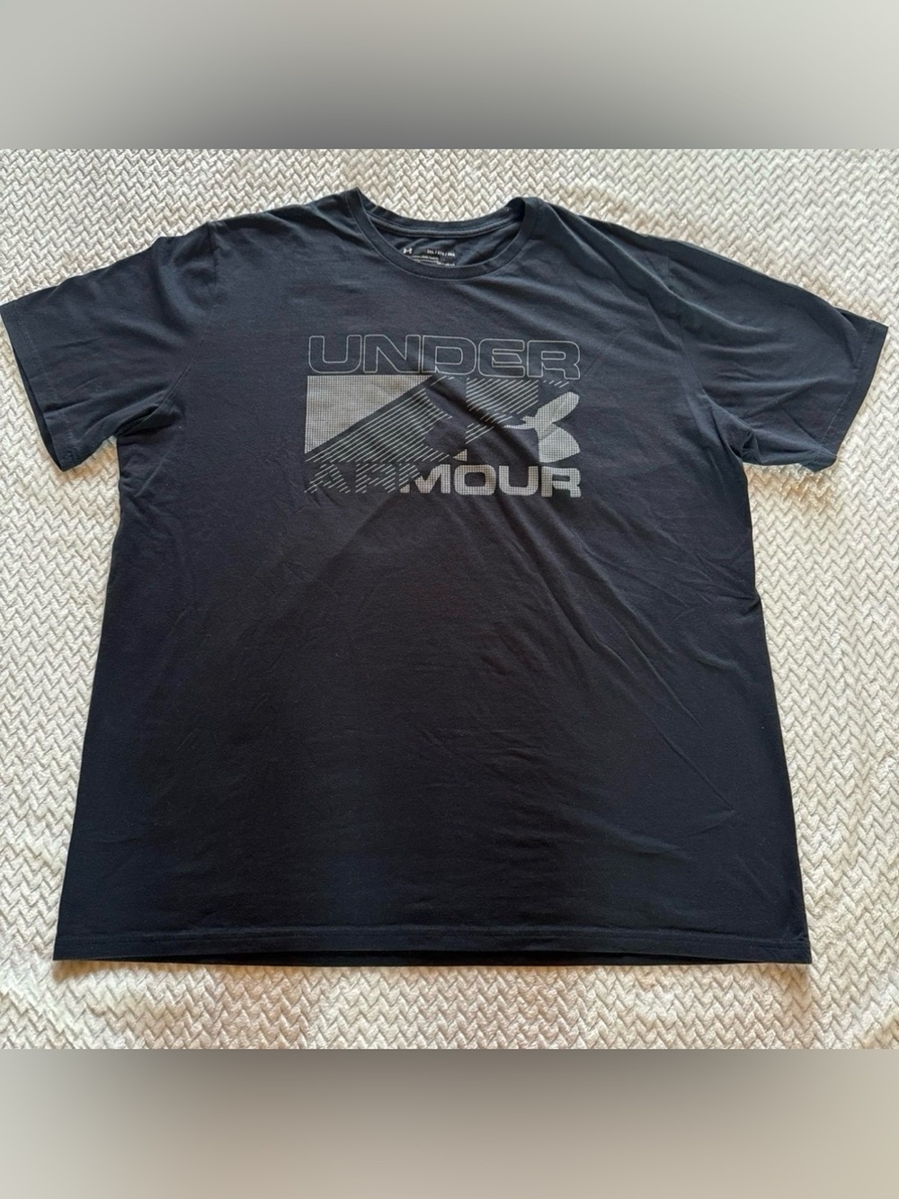 Men’s Under Armour Shirt